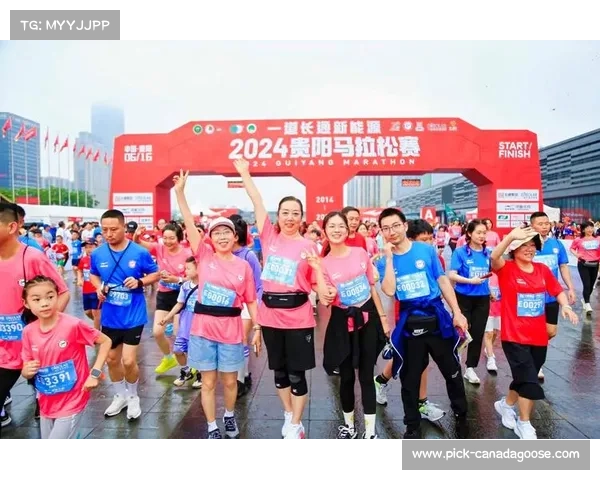 2013年马拉松赛事高潮迭起全民奔跑创辉煌 2013年马拉松赛事高潮迭起全民奔跑创辉煌